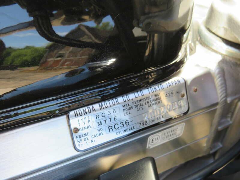 Image 44/44 de Honda VFR 750F (1991)