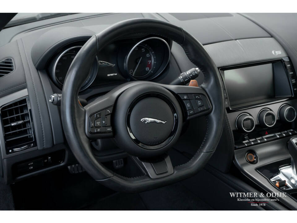 Bild 10/29 von Jaguar F-Type S (2015)