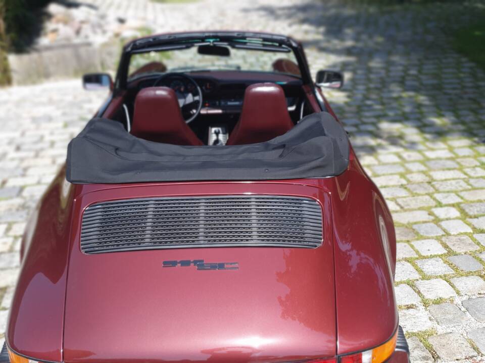 Immagine 26/31 di Porsche 911 SC 3.0 (1983)