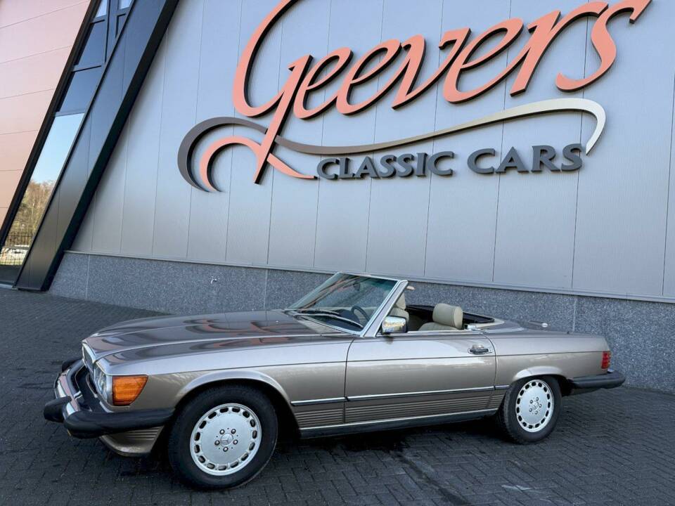 Image 4/36 de Mercedes-Benz 560 SL (1988)