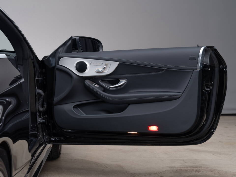 Bild 19/41 von Mercedes-Benz C 300 (2023)