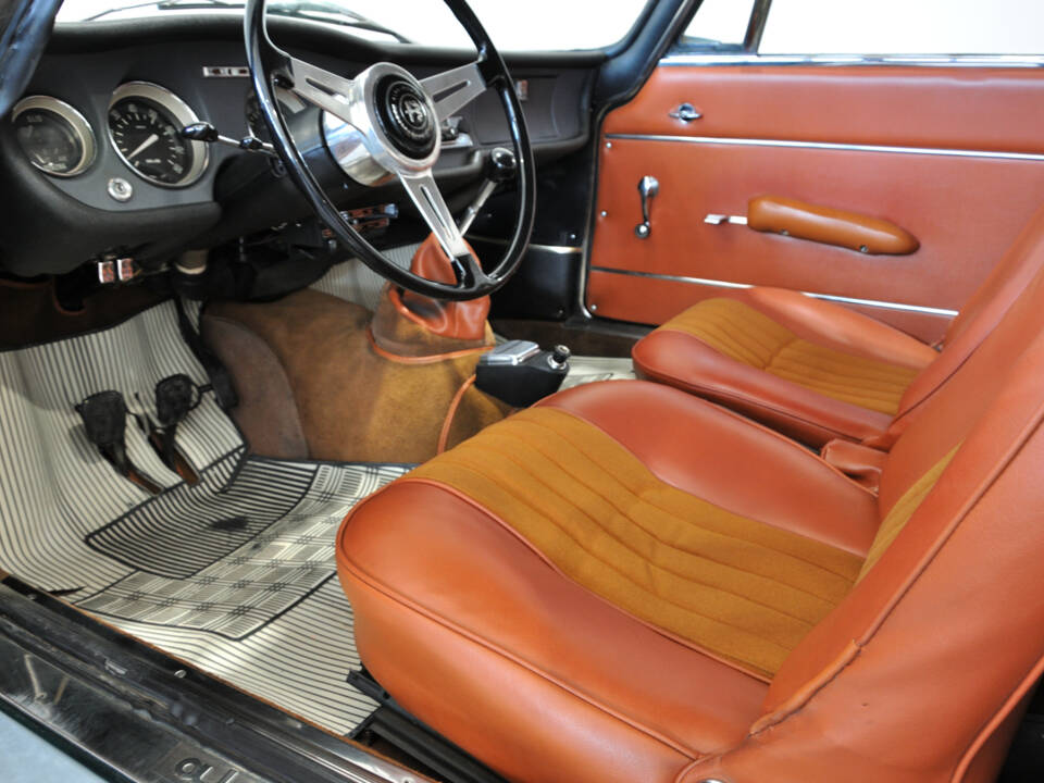 Image 40/65 of Alfa Romeo Giulia 1600 Sprint GT (1964)