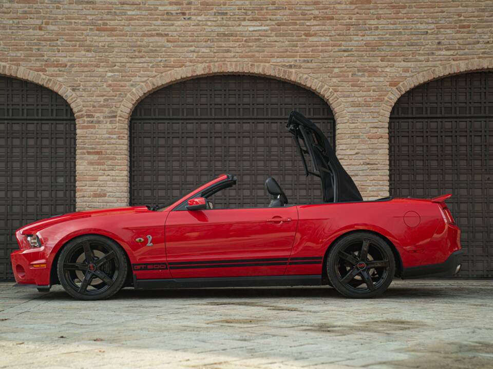 Image 16/50 of Ford Mustang Shelby GT 500 (2011)