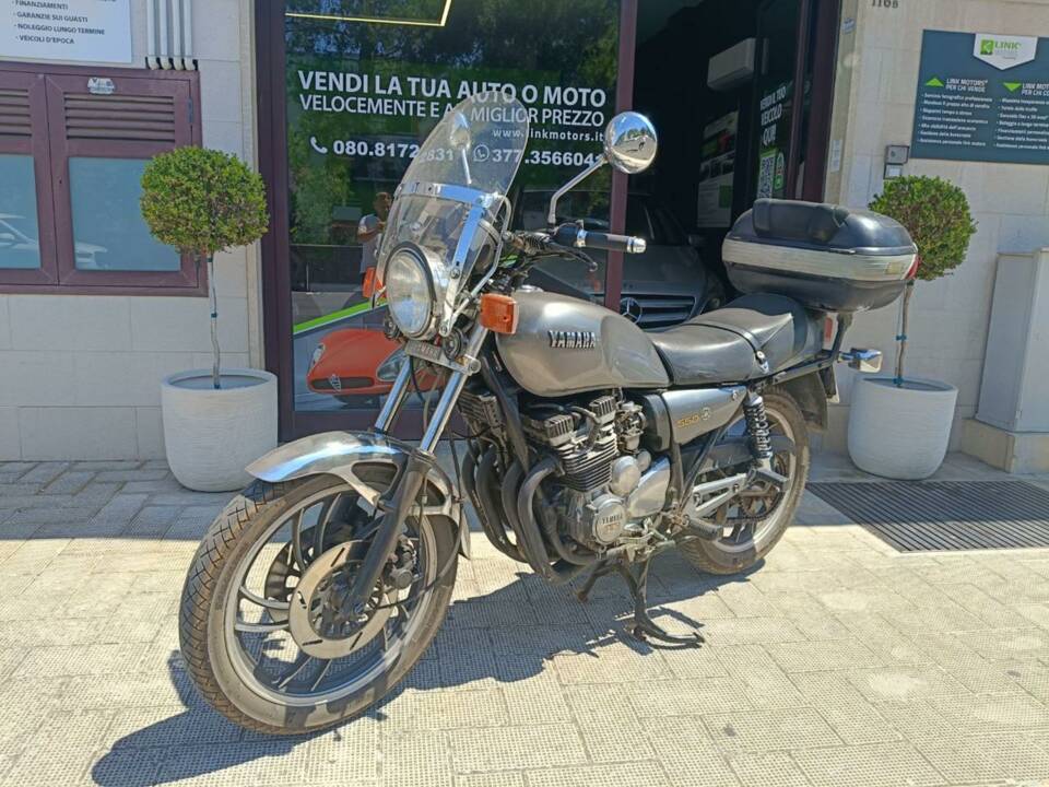 Image 27/37 of Yamaha XZ 550 (1985)
