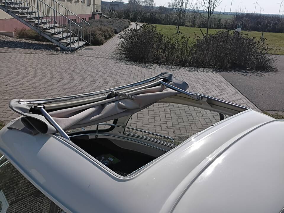 Image 11/17 of BMW Isetta 250 (1960)