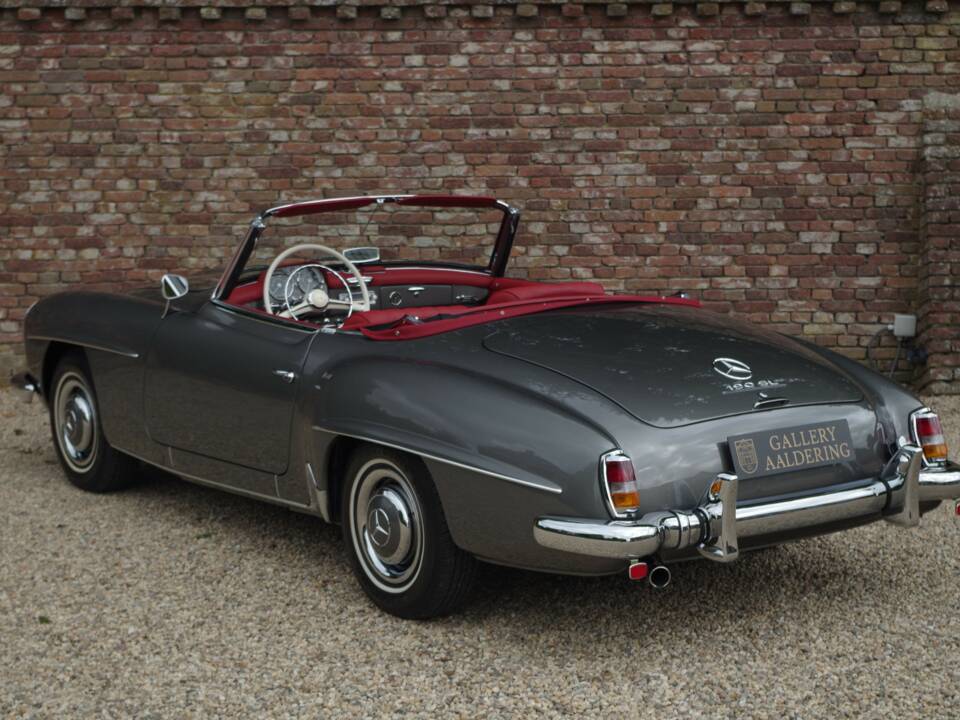 Image 44/50 of Mercedes-Benz 190 SL (1959)