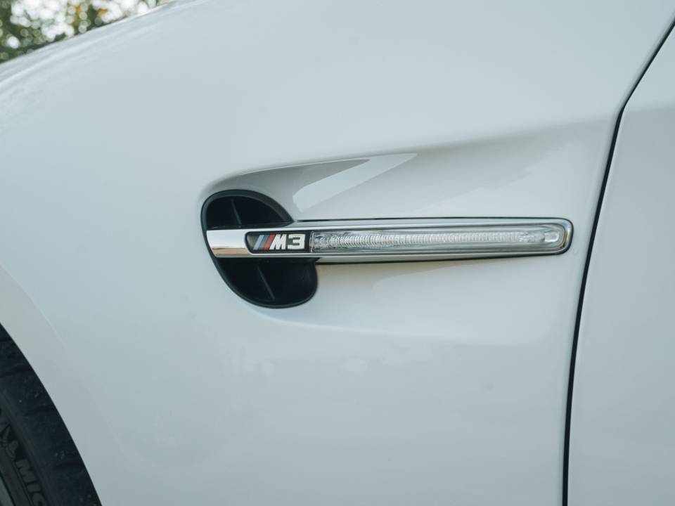 Image 23/70 of BMW M3 (2009)
