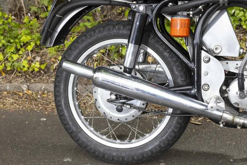 Image 12/33 of Norton Dominator Slimline TT (1969)