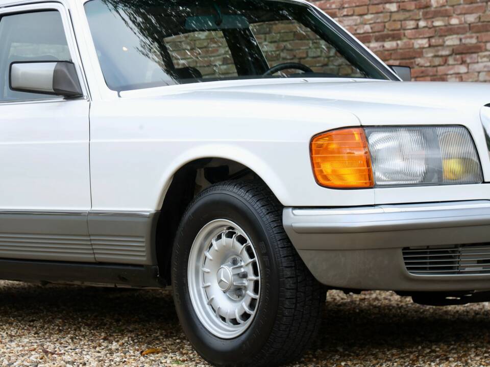 Bild 30/50 von Mercedes-Benz 380 SEL (1983)