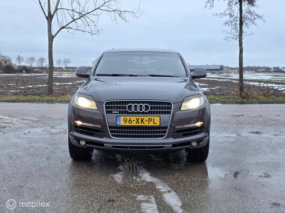 Image 5/50 of Audi Q7 4.2 FSI quattro (2006)