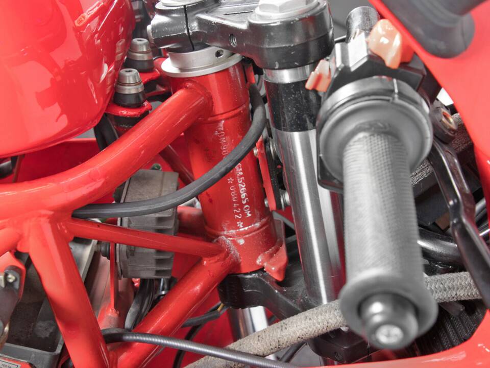 Immagine 16/18 di Ducati DUMMY (1990)