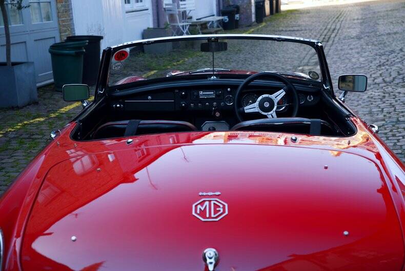 Afbeelding 21/40 van MG MGC (1900)