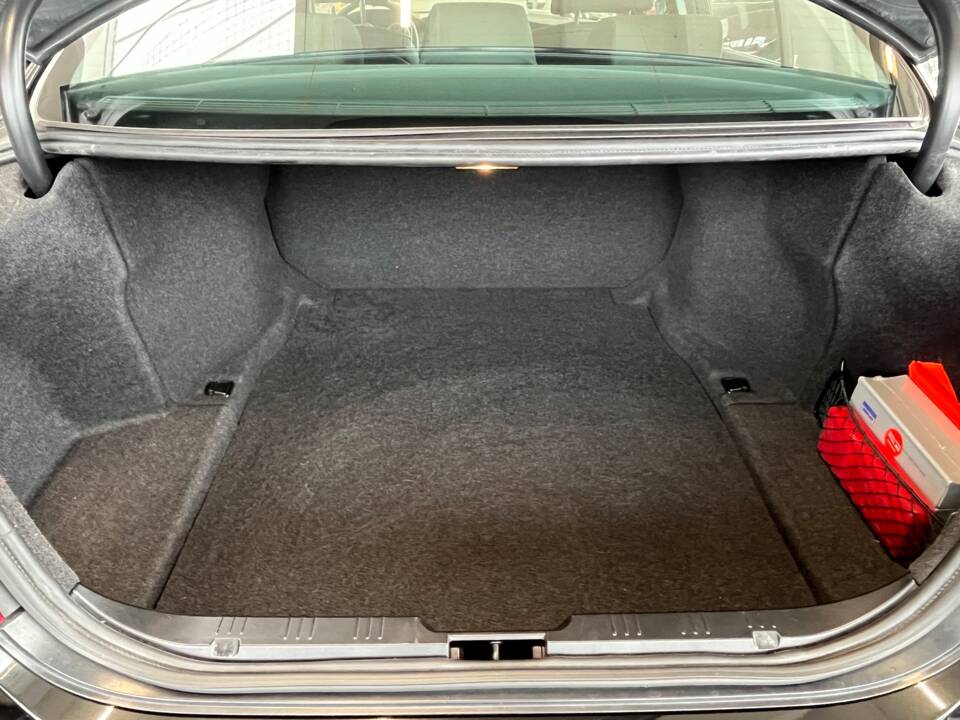 Afbeelding 14/38 van BMW 530i (2003)