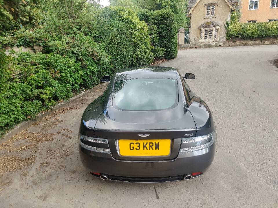 Bild 30/30 von Aston Martin DB 9 (2009)