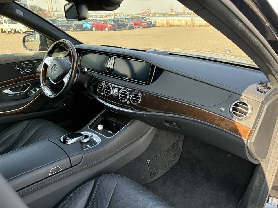 Bild 19/43 von Mercedes-Benz Maybach S 500 (2015)