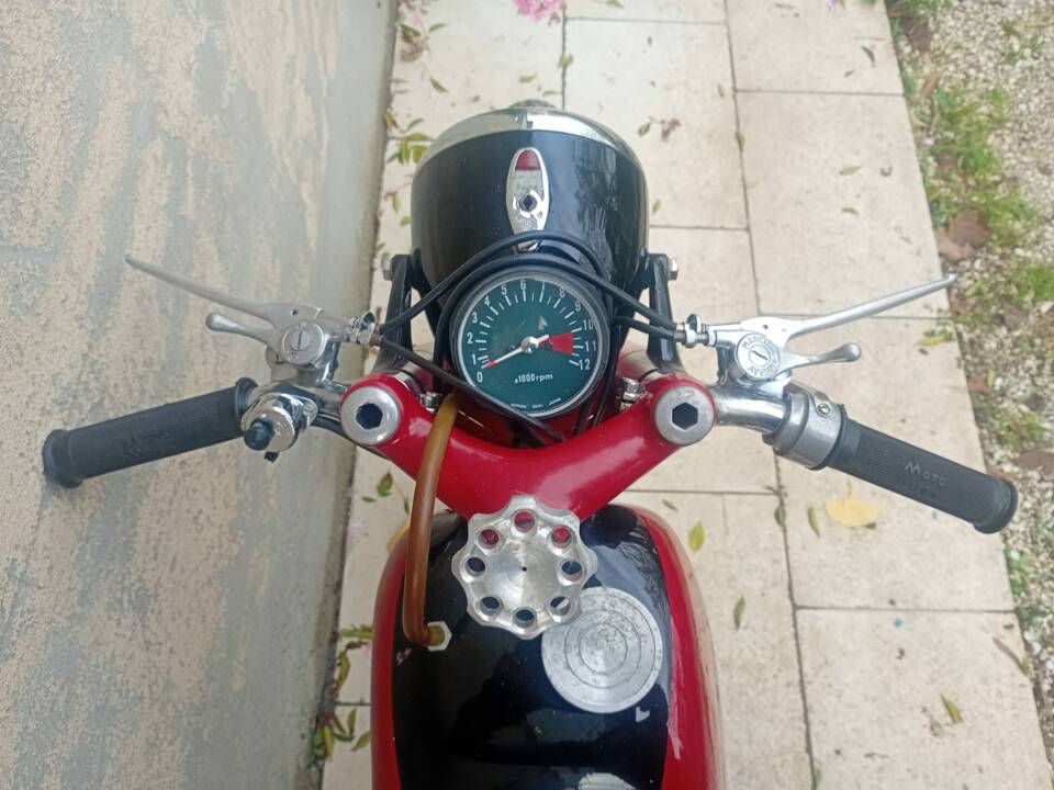 Image 14/17 of Moto Morini DUMMY (1955)