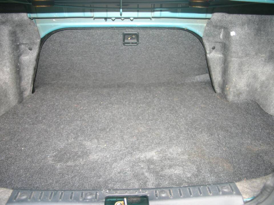 Image 38/51 of Toyota Paseo (1996)
