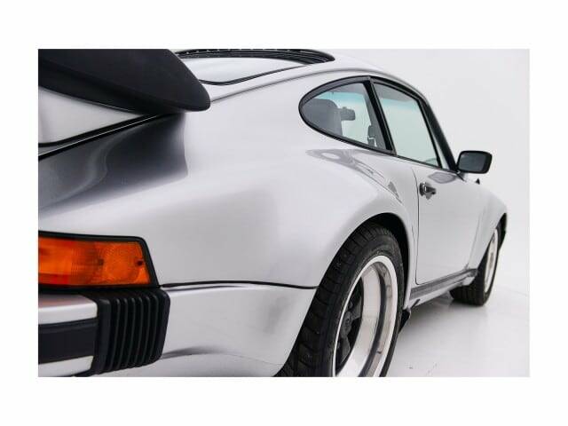 Image 46/64 of Porsche 911 Turbo 3.3 (1979)