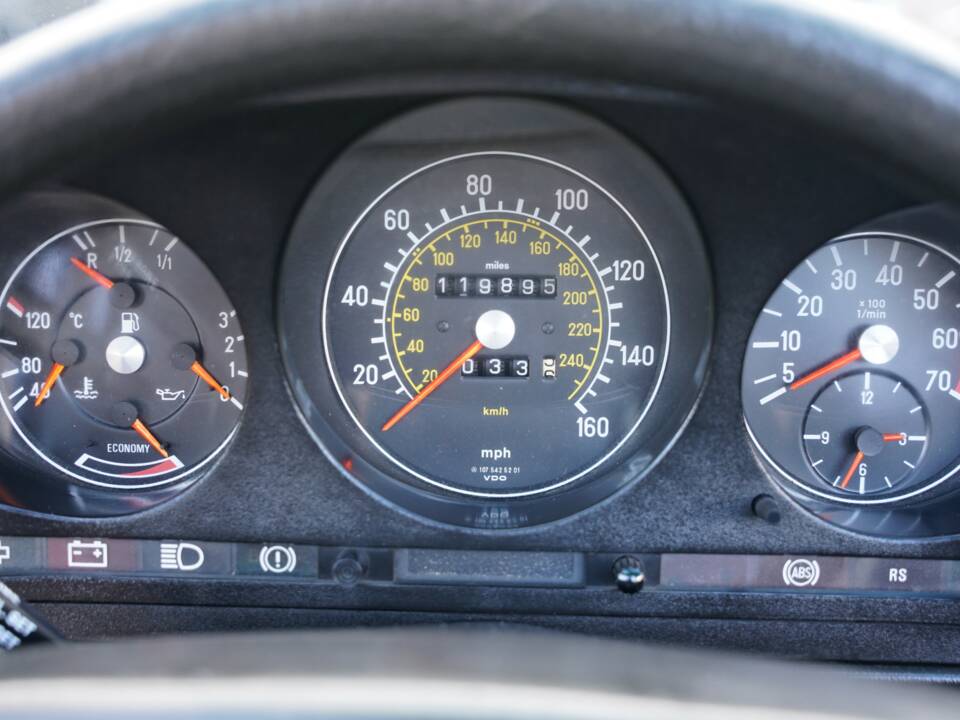 Bild 9/50 von Mercedes-Benz 500 SL (1983)