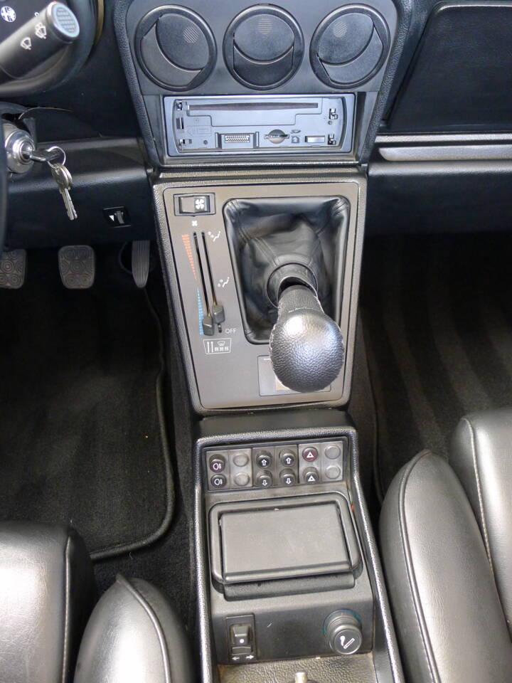 Imagen 5/34 de Alfa Romeo 2.0 Spider (1992)
