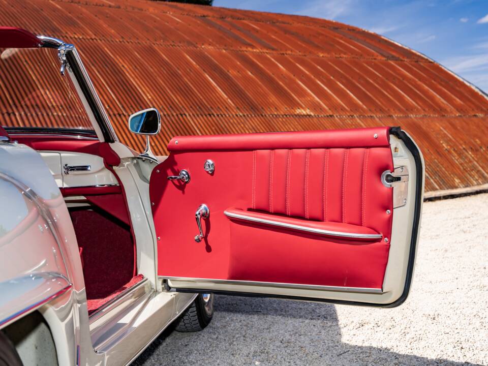 Image 23/33 de Mercedes-Benz 190 SL (1959)