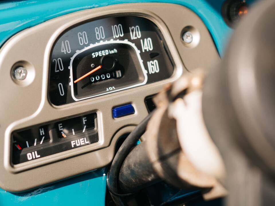 Image 11/20 of Toyota Land Cruiser FJ 45 (1976)