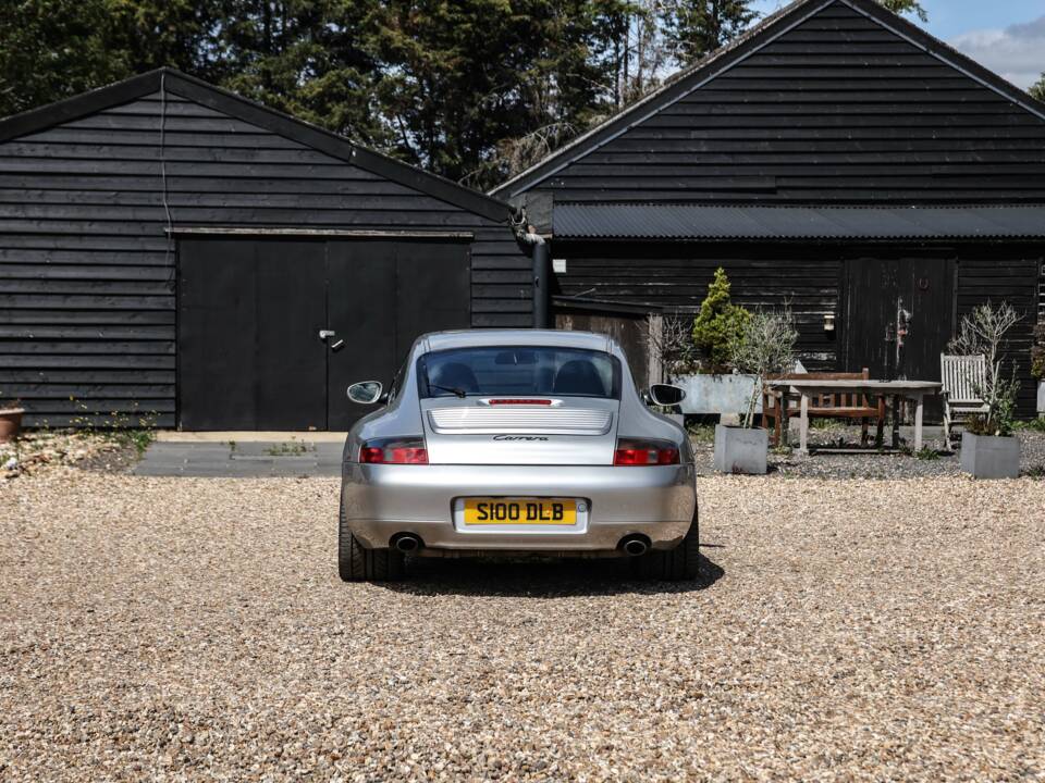 Image 12/32 of Porsche 911 Carrera (1998)