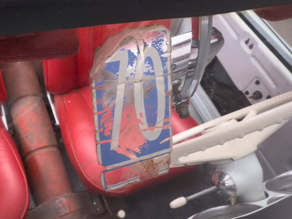 Image 31/50 of BMW 507 (1957)
