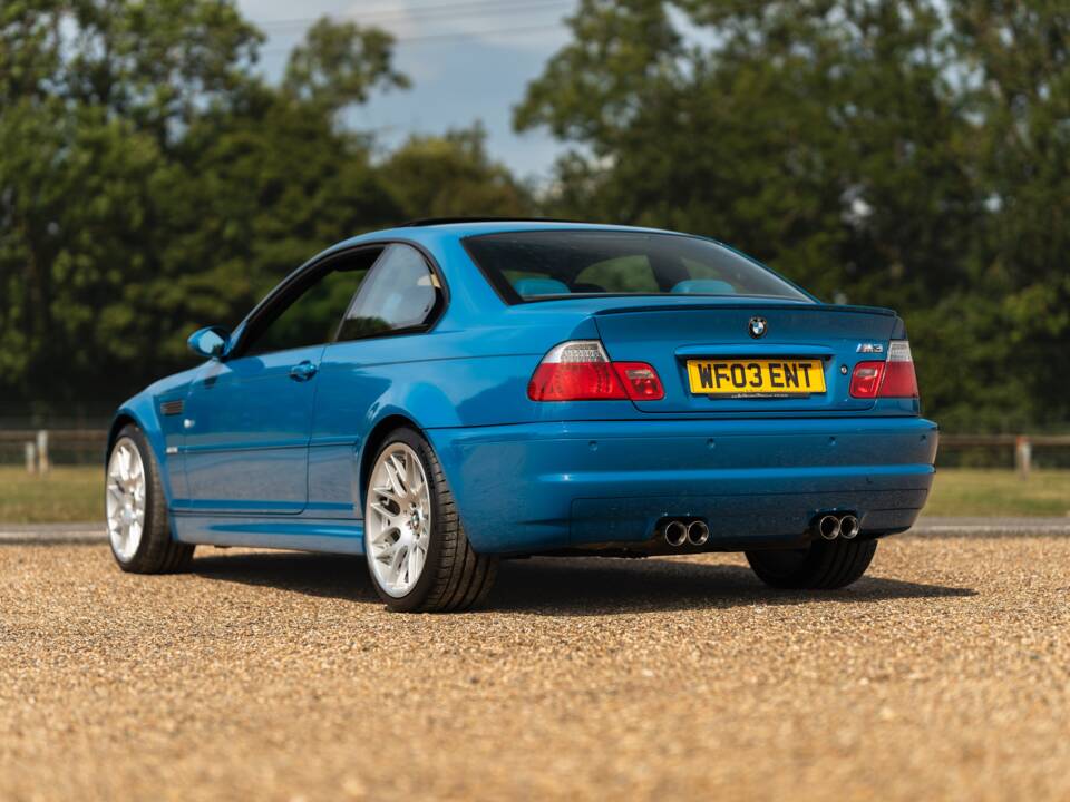 Image 35/36 of BMW M3 (2003)