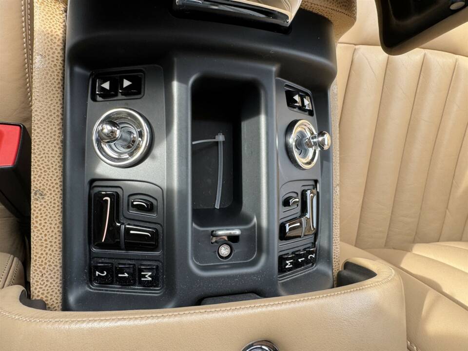 Bild 28/56 von Rolls-Royce Phantom VII (2006)