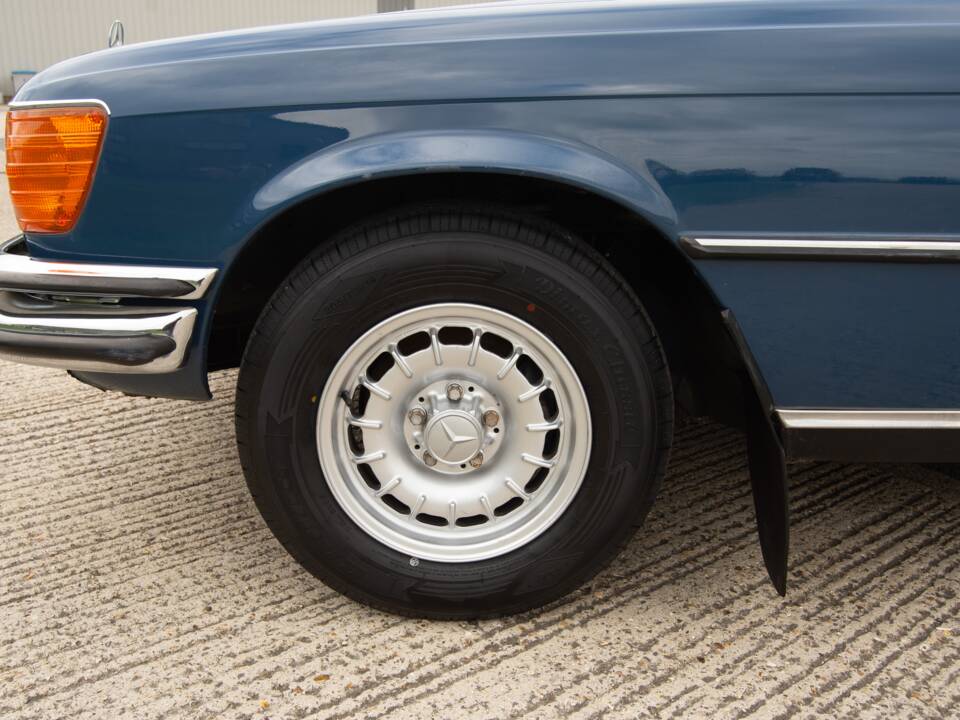 Immagine 25/31 di Mercedes-Benz 280 SE (1980)