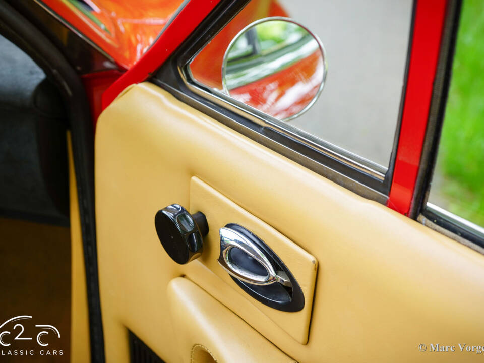 Image 56/80 of Ferrari 365 GTC&#x2F;4 (1972)