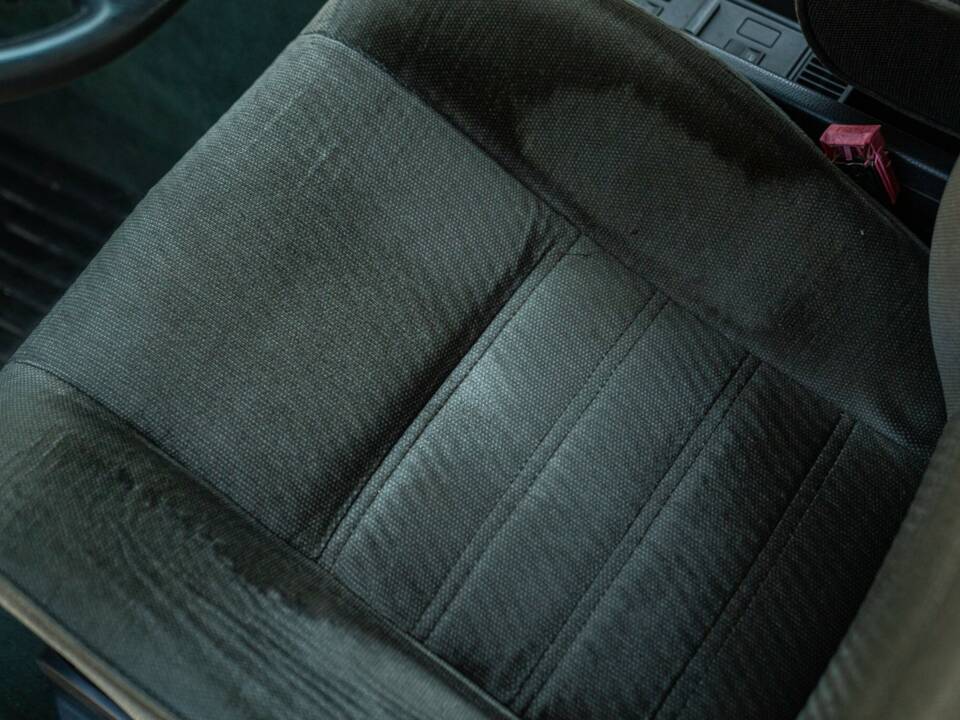 Image 50/50 de Alfa Romeo 164 2.0i V6 Turbo (1992)