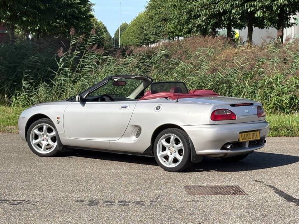 Imagen 15/25 de MG F 1.8i 75 LE (1999)