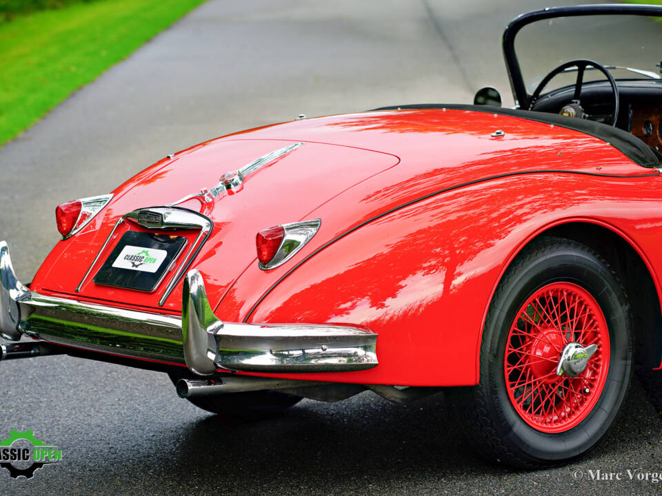 Afbeelding 35/50 van Jaguar XK 150 OTS (1958)