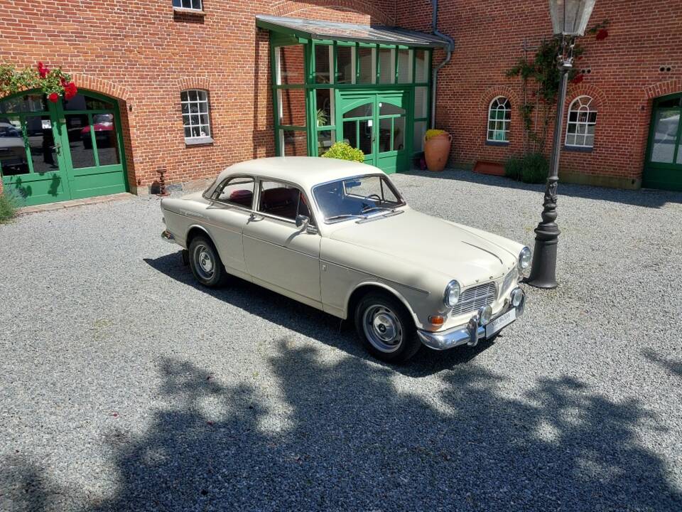 Image 7/15 of Volvo P 121 (1965)
