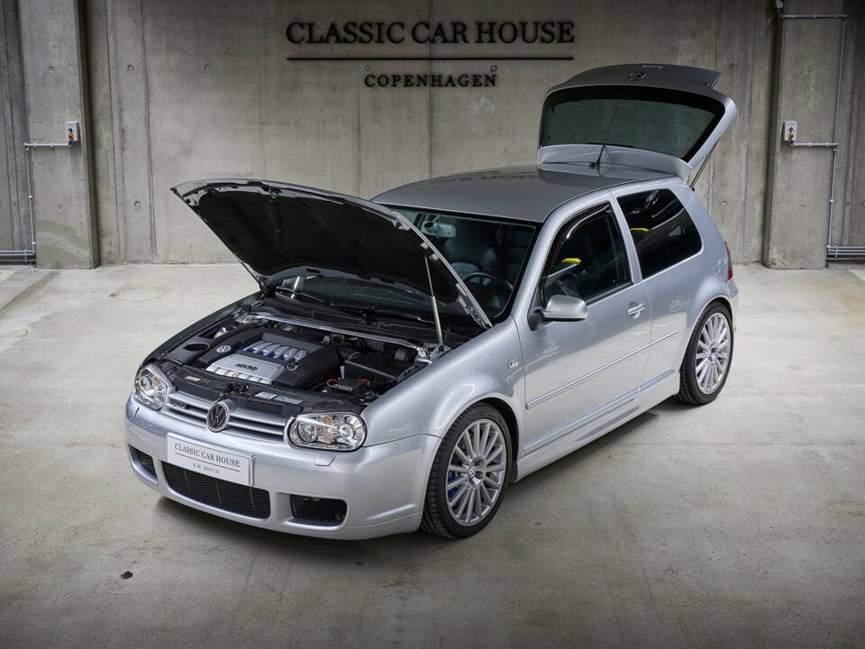 Bild 3/100 von Volkswagen Golf IV 3.2 R32 (2002)