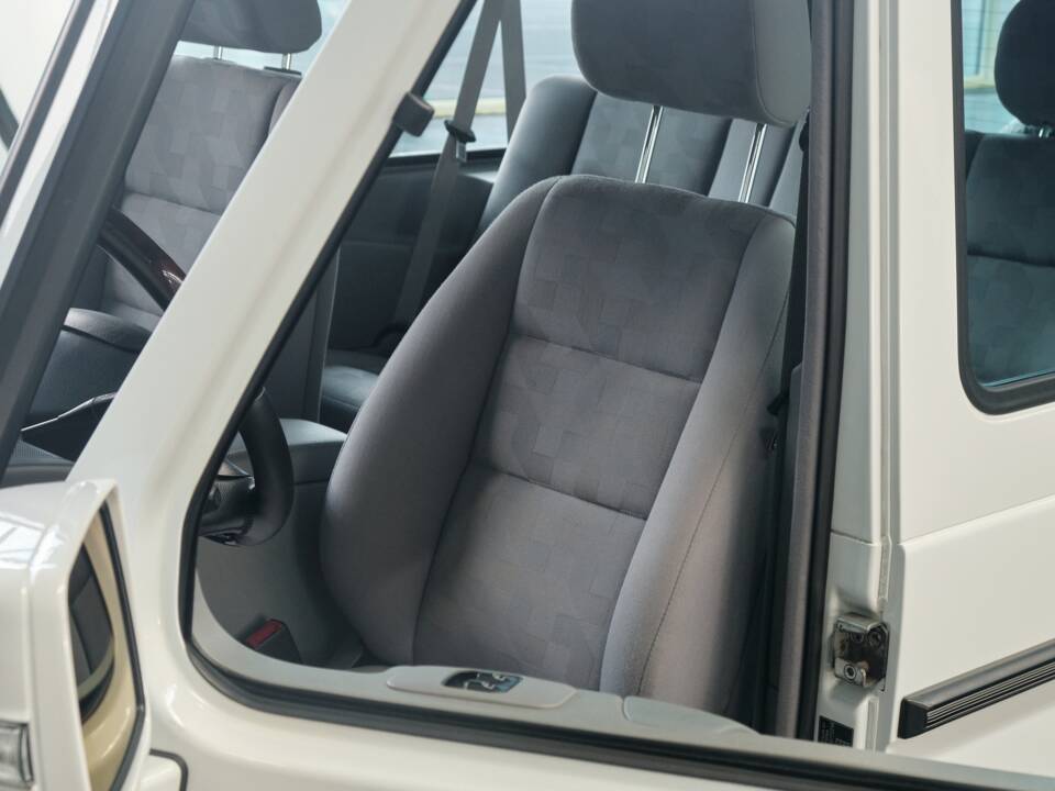 Bild 43/50 von Mercedes-Benz G 500 (kurz) (2007)