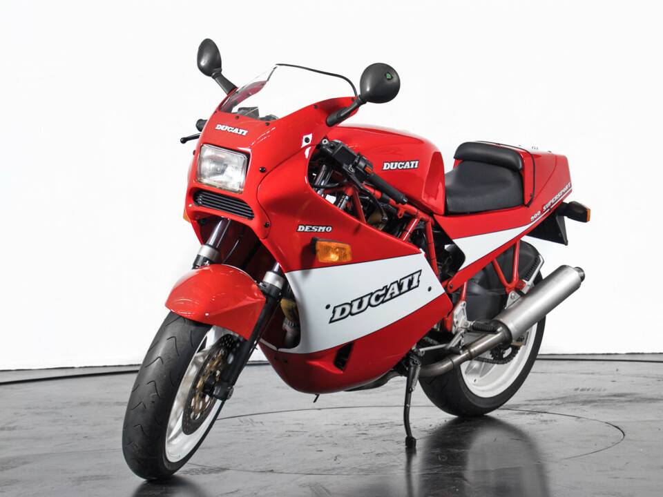 Immagine 4/18 di Ducati DUMMY (1990)
