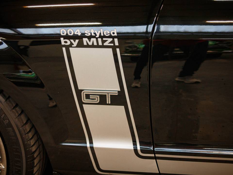 Image 16/49 of Ford Mustang GT (2006)