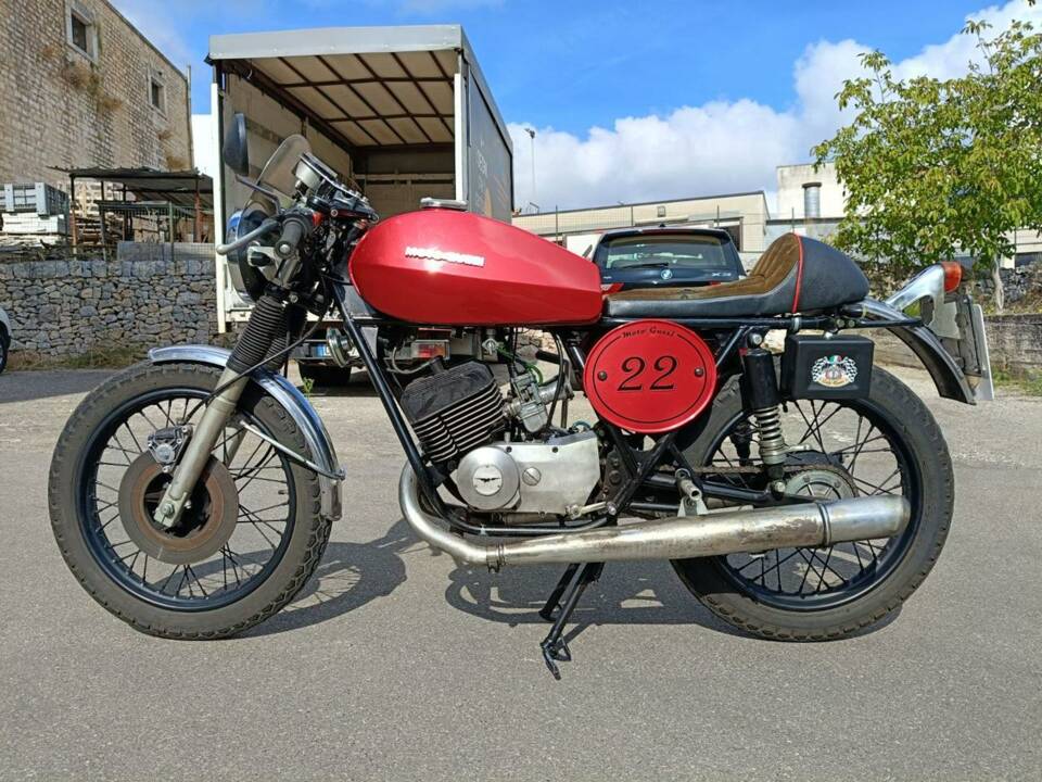 Afbeelding 6/45 van Moto Guzzi DUMMY (1976)