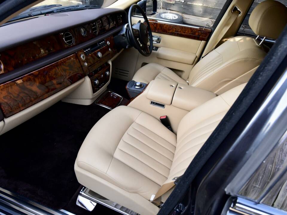 Bild 34/50 von Rolls-Royce Phantom VII (2010)