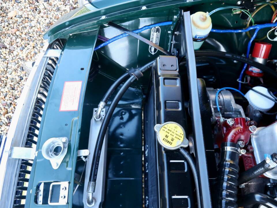 Image 35/50 of MG MGB (1974)