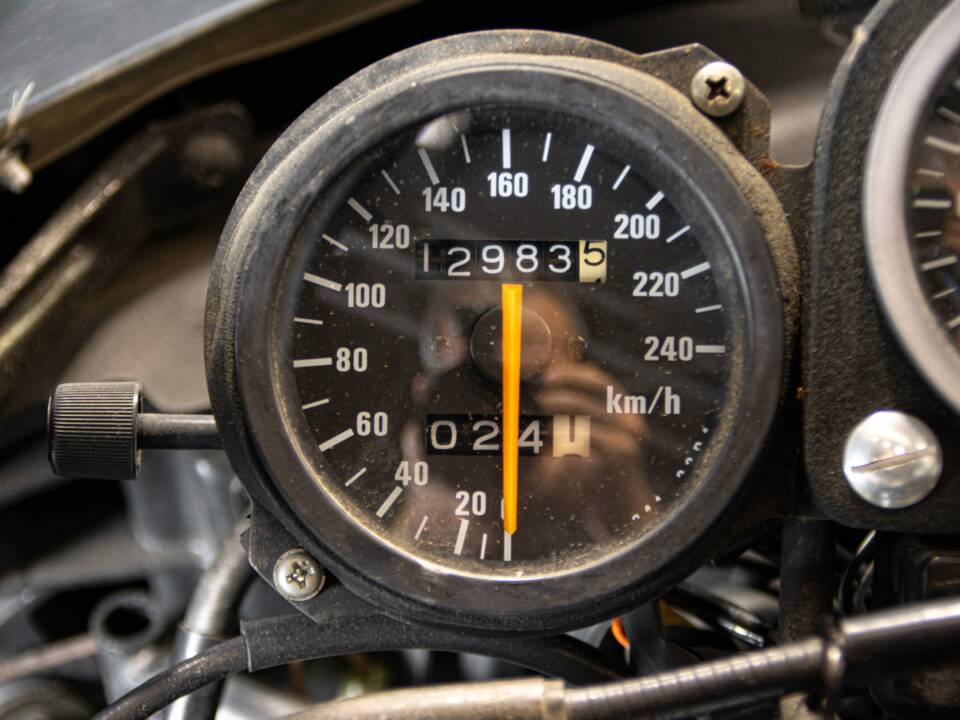 Afbeelding 37/45 van Suzuki RGV 250 Gamma (1992)