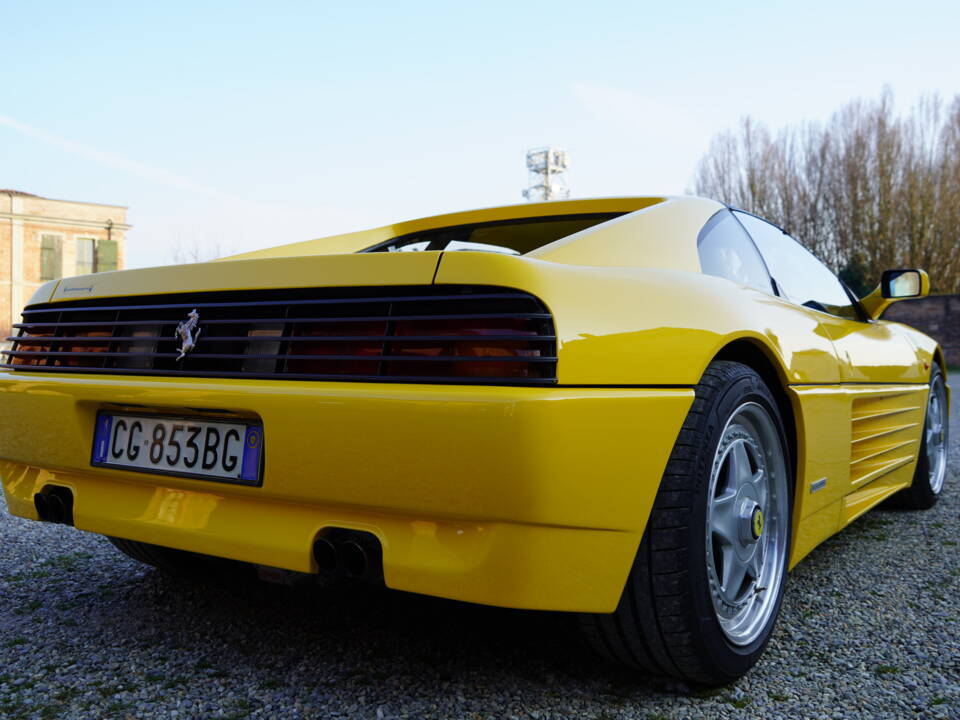 Bild 13/82 von Ferrari 348 TS (1990)