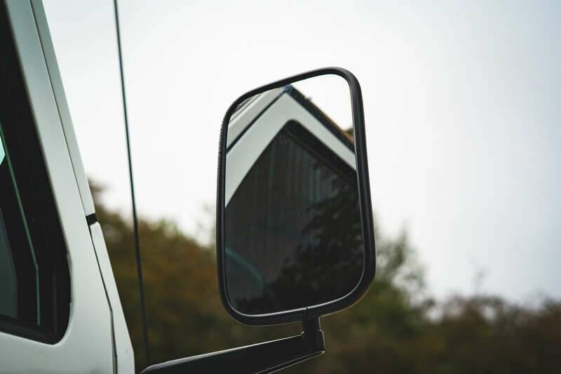 Image 46/50 of Land Rover Defender 90 (1997)