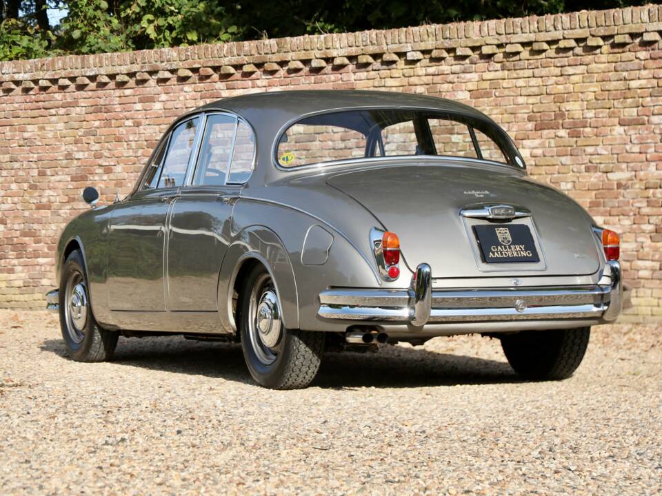 Immagine 28/50 di Jaguar Mk II 3.4 (1966)