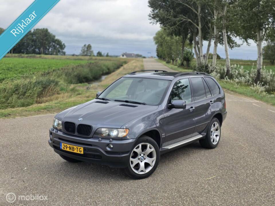 Bild 2/46 von BMW X5 3.0i (2003)