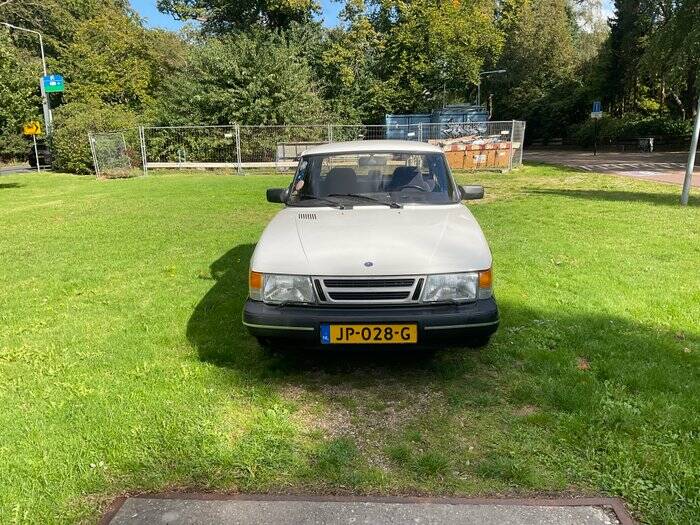 Afbeelding 2/7 van Saab 900 SE 2.0i 16V (1990)