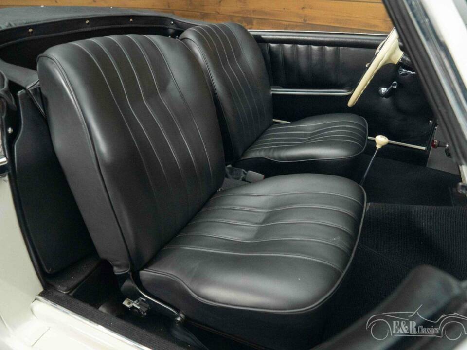 Image 7/19 of Mercedes-Benz 190 SL (1962)